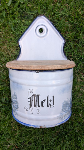 Antiker mehlbehälter mit - antiker,