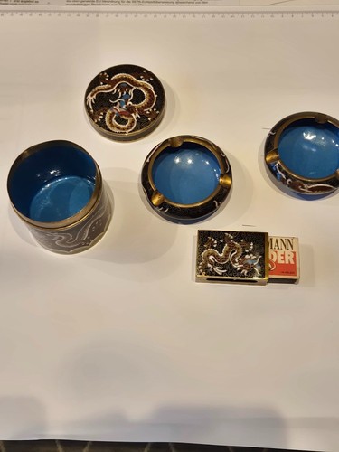 Rauchertischausstattung